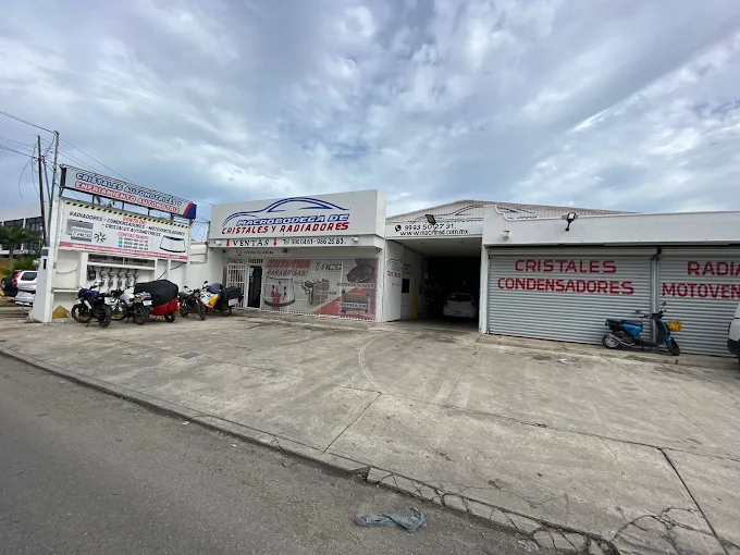 Macrobodega De Cristales Y Radiadores