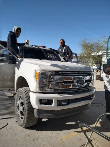 taller de instalación de parabrisas en Juarez