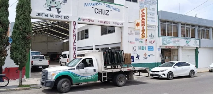 fachada de parabrisas cruz aguascalientes